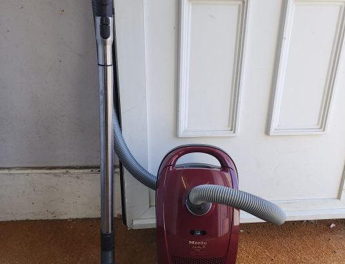 Miele Cat & Dog Cylinder Vacuum — Pre-owned, £135